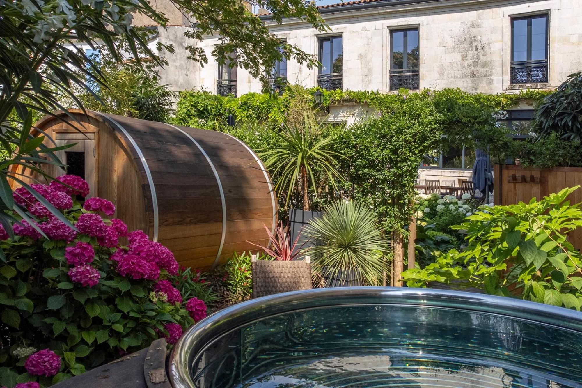Escale Rochelaise B&B, Spa Bain Nordique Et Sauna Tonneau ラ・ロシェル エクステリア 写真