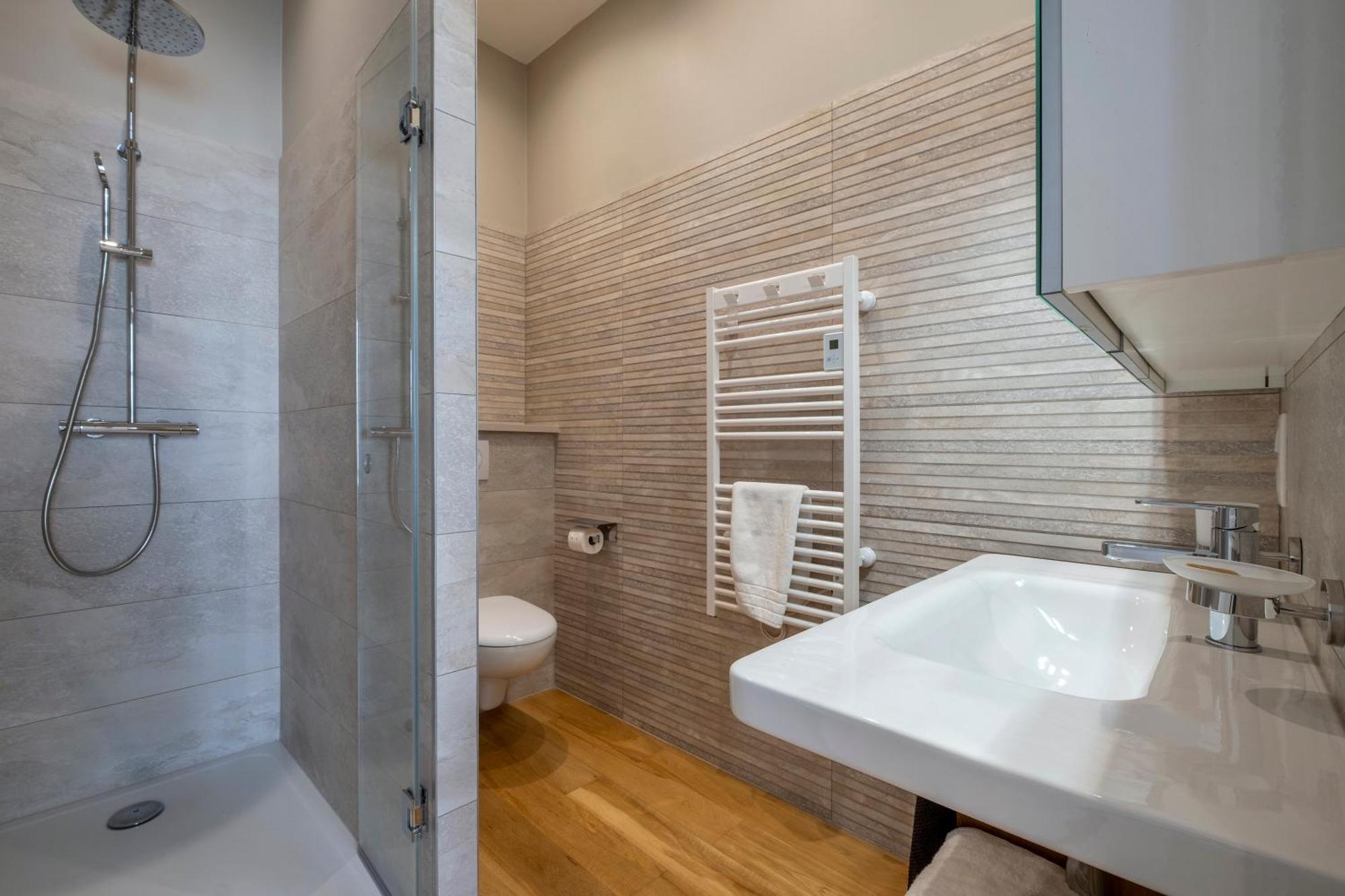 Escale Rochelaise B&B, Spa Bain Nordique Et Sauna Tonneau ラ・ロシェル エクステリア 写真